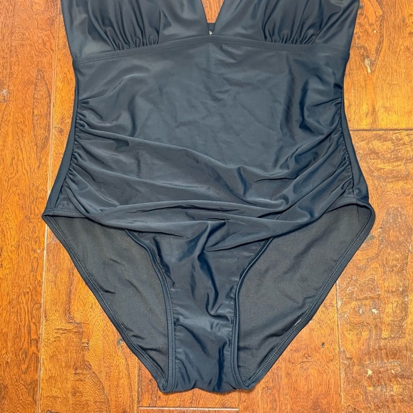 NWOT DKNY Halter One Piece Swimsuit Black Tummy Control Vacation Resort XXL - Picture 4 of 12